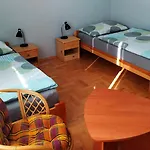 376 بيت ضيافة